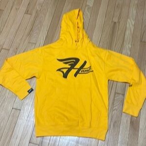 Gold hooded sweatshirt like new men’s size large